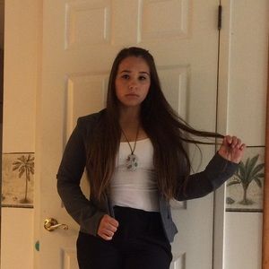 Meet your Posher, Rae nicole