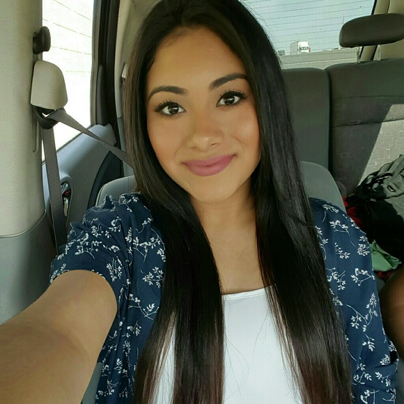 Meet your Posher, Inez - Picture 1 of 1