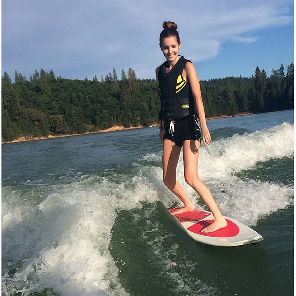 Meet your Posher, Gabriella - Picture 1 of 1