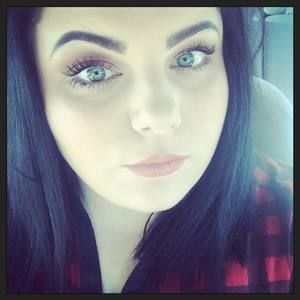 Meet your Posher, Jade