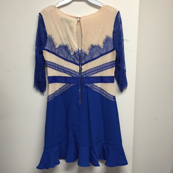 Blue lace dress - Picture 2 of 2