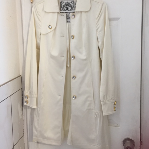 Guess trench
