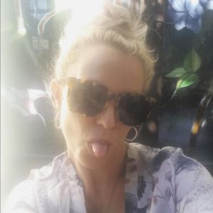 Meet your Posher, Aidee