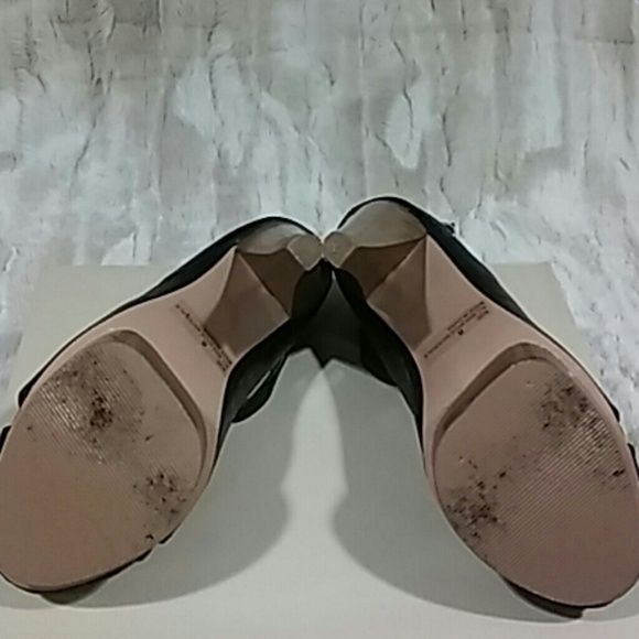 Shoes - Picture 4 of 4