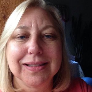 Meet your Posher, Laurie