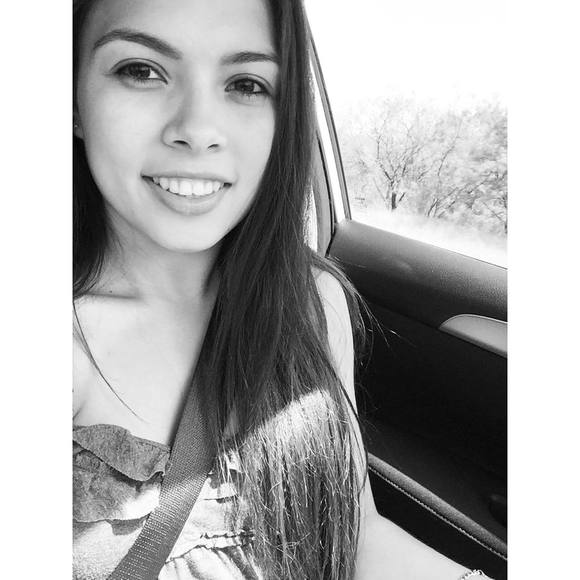 Meet your Posher, Edith - Picture 1 of 1