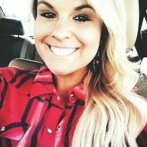 Meet your Posher, Abigail