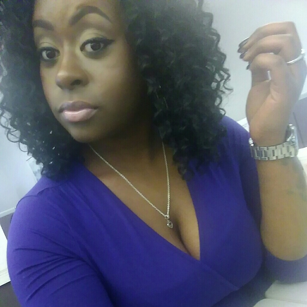 Meet your Posher, Antionette