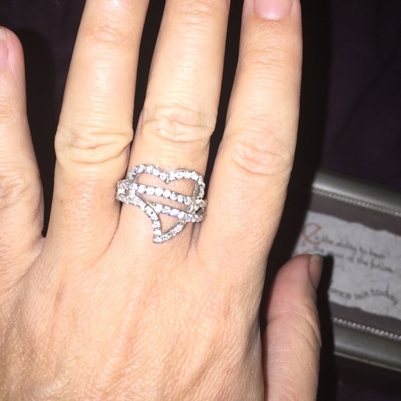 Women's Heart Sterling Silver / Cubi Zirconia Ring