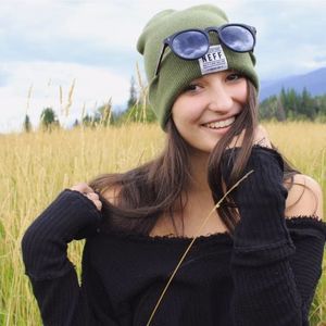 Meet your Posher, Camas