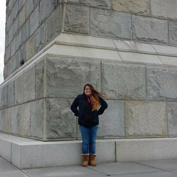 POSHMARK AMBASSADOR, Lauren - Picture 4 of 6