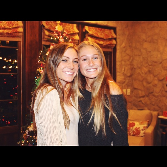 Meet your Posher, Emily - Picture 2 of 4