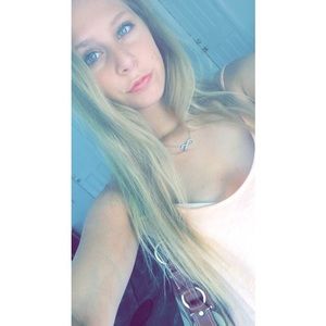 Meet your Posher, Keely