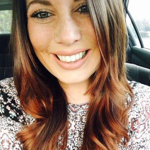 Meet your Posher, Casey