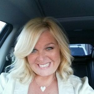 Meet your Posher, Melanie