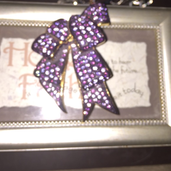 Women's Pendant w mixed Purples & Gold Overlay