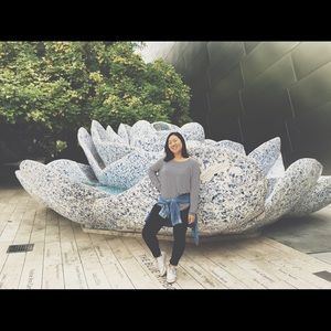 Meet your Posher, Elizabeth