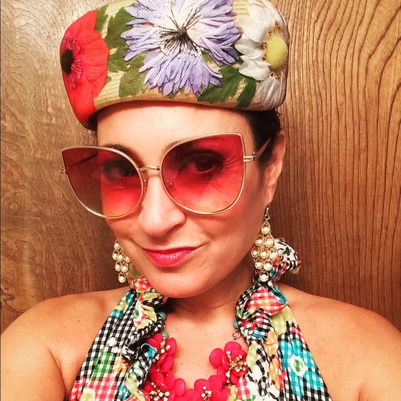 Meet your Posher, Robin - Picture 4 of 8