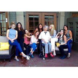 Meet your Posher, Kela