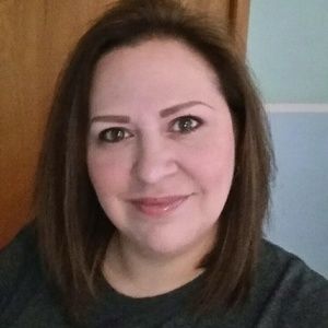 Meet your Posher, Lydia