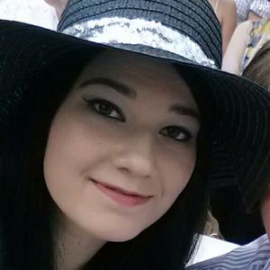Meet your Posher, Brittney