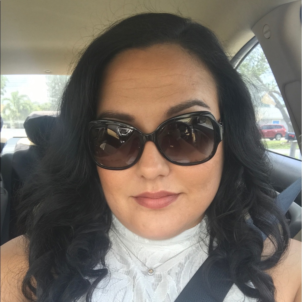 Meet your Posher, Nancy