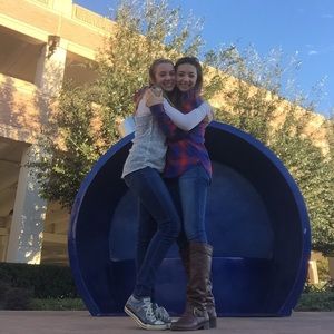 Meet your Posher, Avery