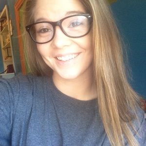 Meet your Posher, Keeley