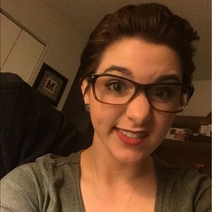 Meet your Posher, Michaela