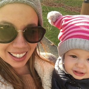Meet your Posher, Caroline