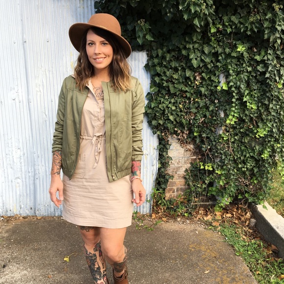 Meet your Posher, Kaelah - Picture 2 of 8