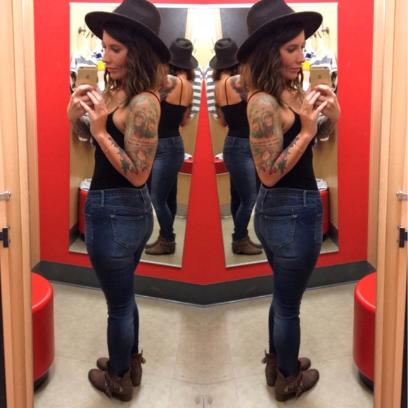 Meet your Posher, Kaelah - Picture 7 of 8