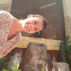 Meet your Posher, Nhi