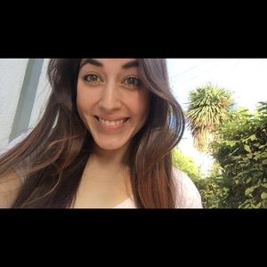 Meet your Posher, Sarai