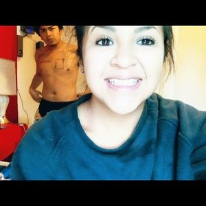 Meet your Posher, Annissa