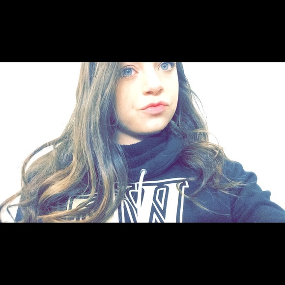 Meet your Posher, Megan - Picture 1 of 1