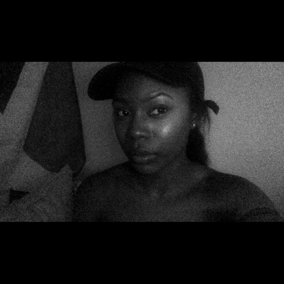Meet your Posher, Tamera - Picture 1 of 1