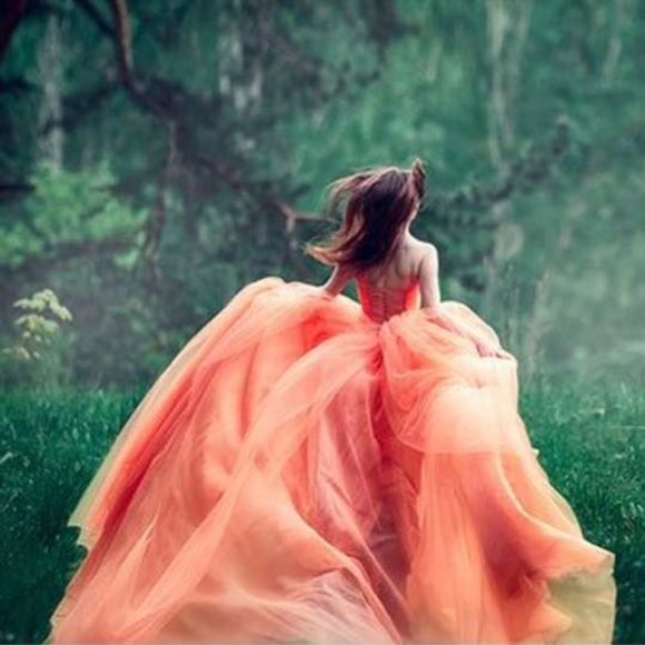 Meet your Posher, Victoria