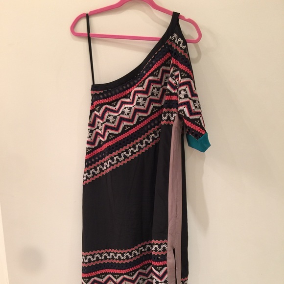 One shoulder dress