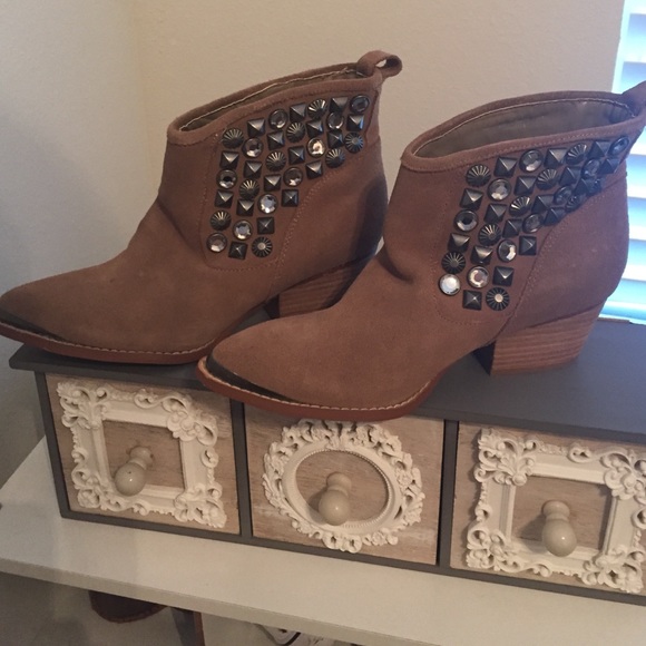 Chinese Laundry I Spy Ankle Boots