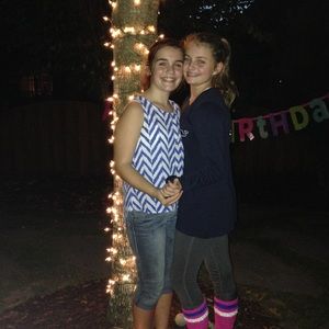 Meet your Posher, Megan