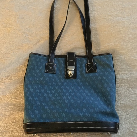 Dooney & Bourke