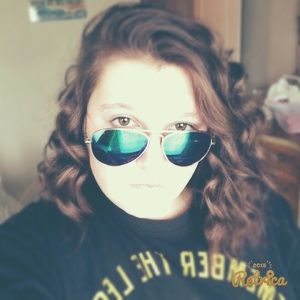 Meet your Posher, Sherry ann