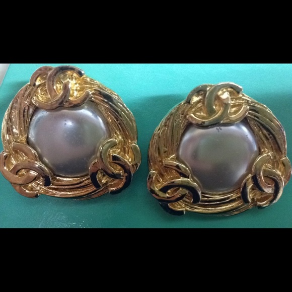 CHANEL Jewelry - Auth Vintage Chanel Earrings. Must go!!!