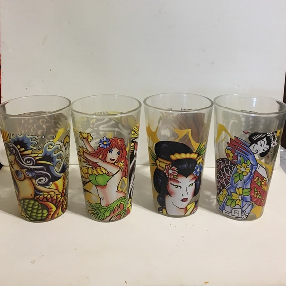 Ed Hardy 16oz pint glass signature prints set of 4