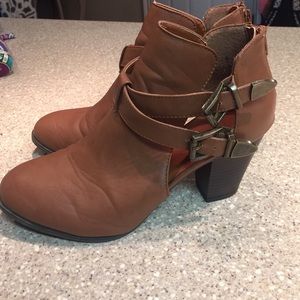 Brown Women's booties