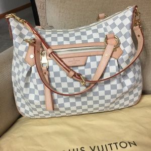 Authentic Louis Vuitton Azur Evora MM❤️SOLD ❤️