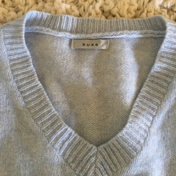 Pale Baby Blue 100% Cashmere Sweater - Picture 4 of 4