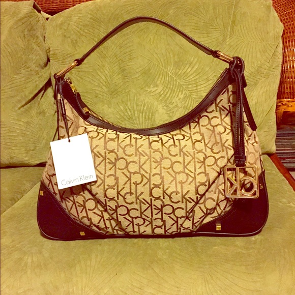 ❌SOLD❌ Calvin Klein Hudson Signature Hobo Bag