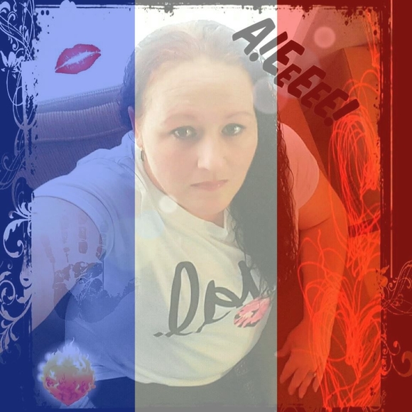 Meet your Posher, Christina - Picture 1 of 1